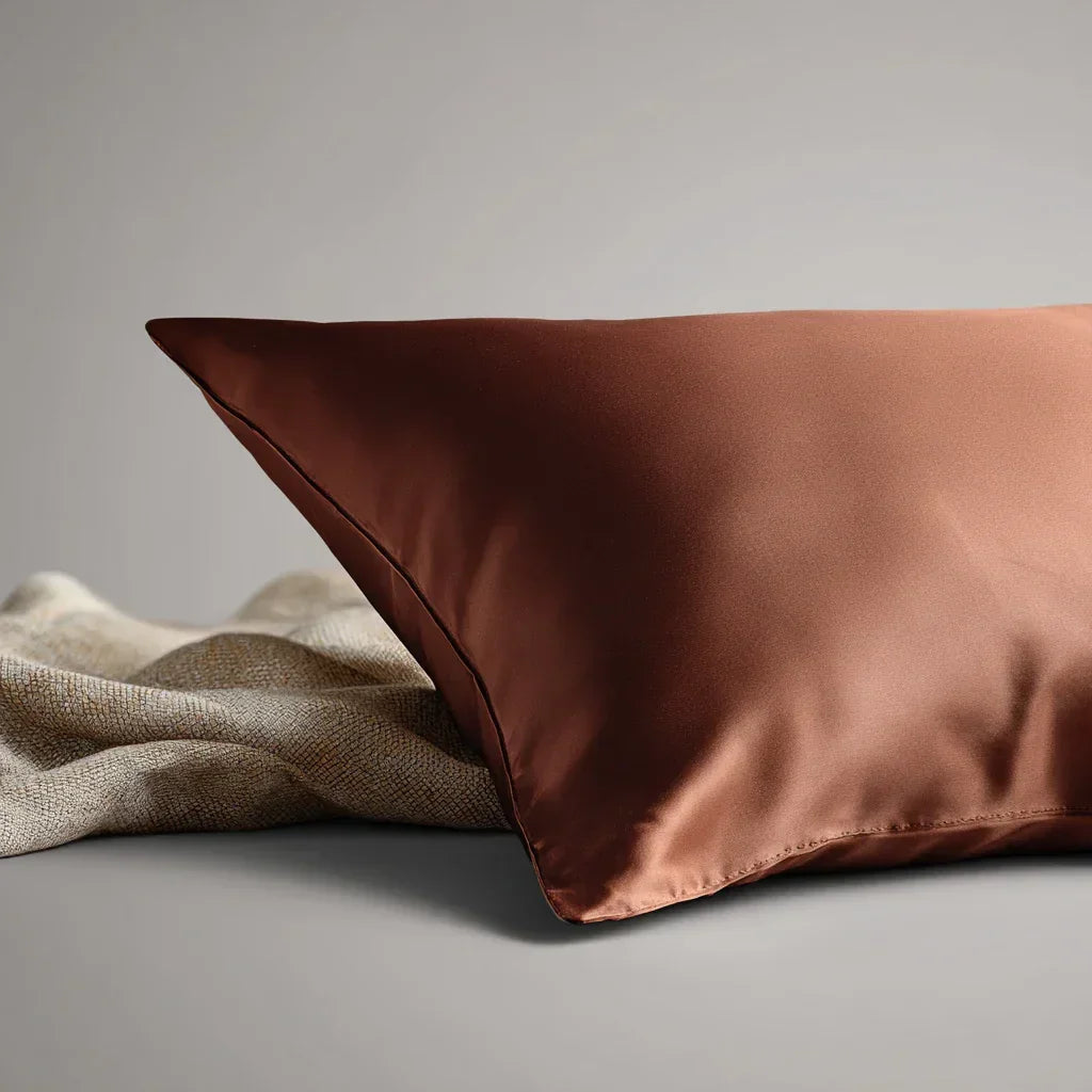 Silk Pillowcase "Amber" 50x70 cm.