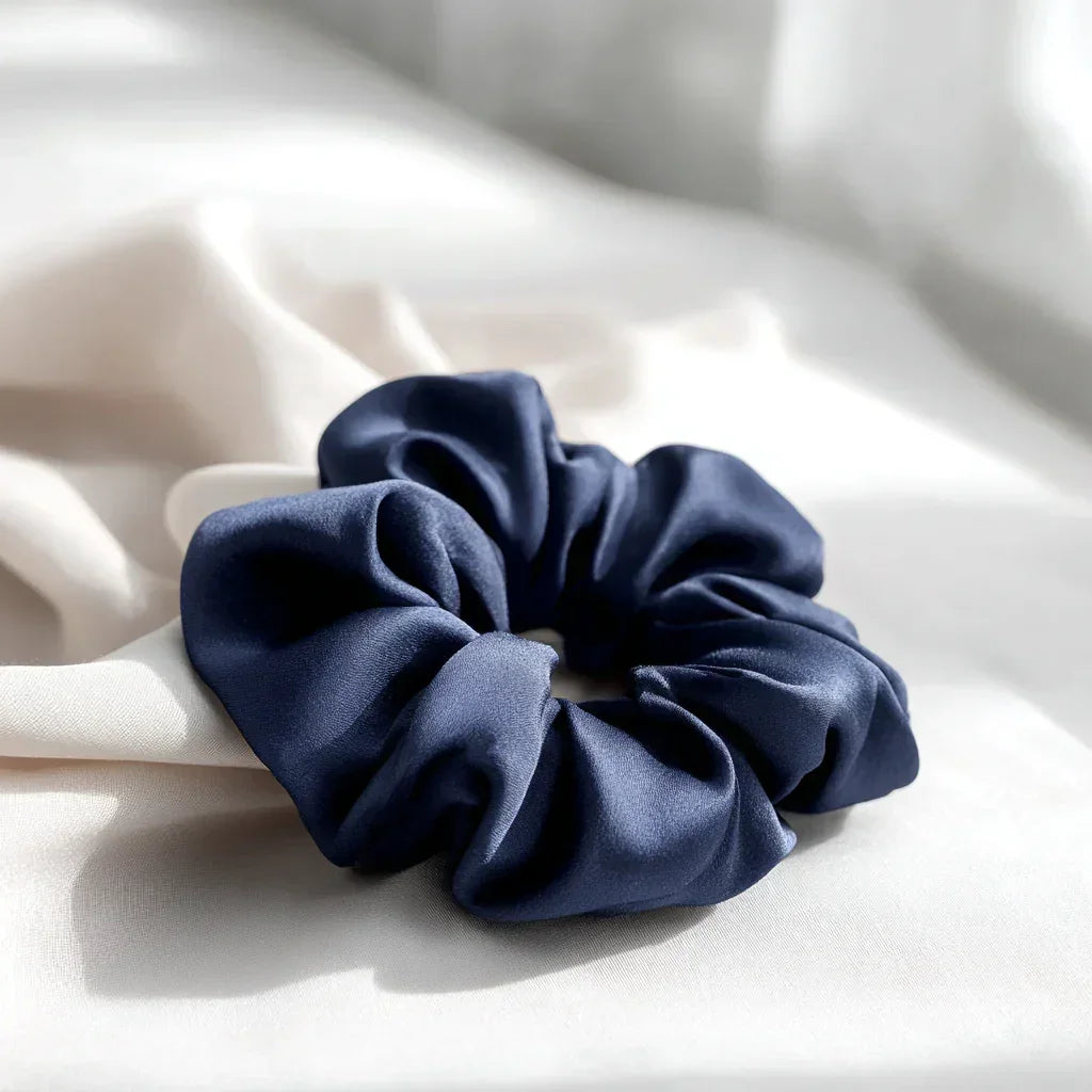 Silk Scrunchie "Sea Blue"